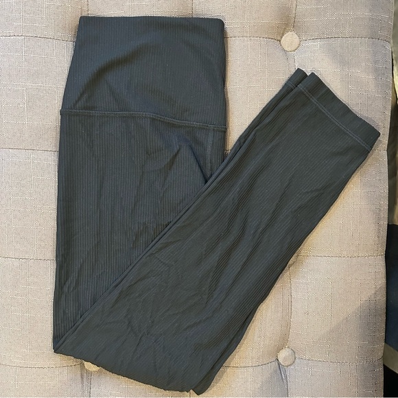 Ribbed Lululemon Align leggings - Picture 1 of 2